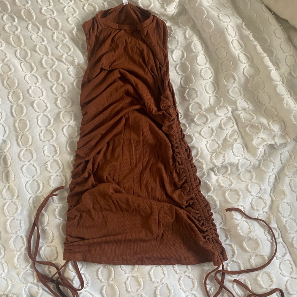 Brown dress